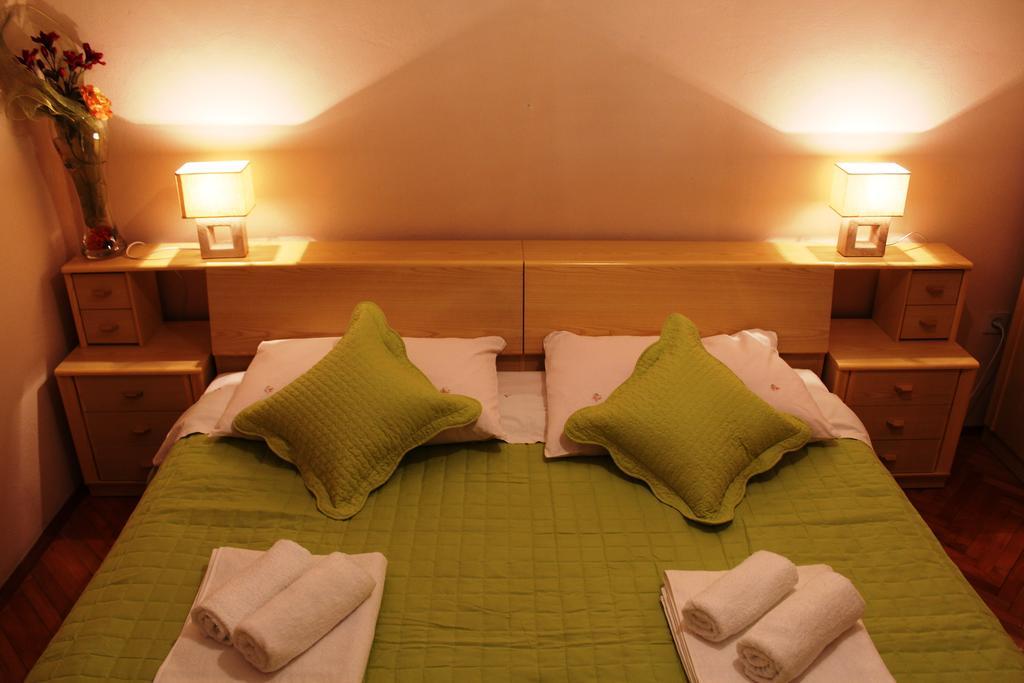 Apartments Stari Sibenik Grebaštica الغرفة الصورة
